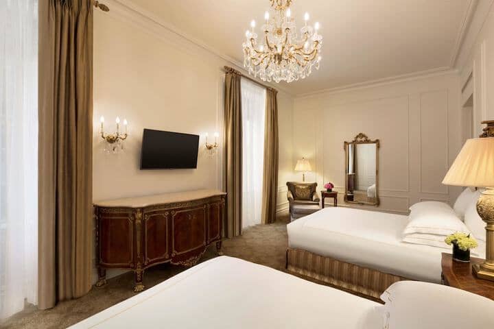 Room 5 of 108