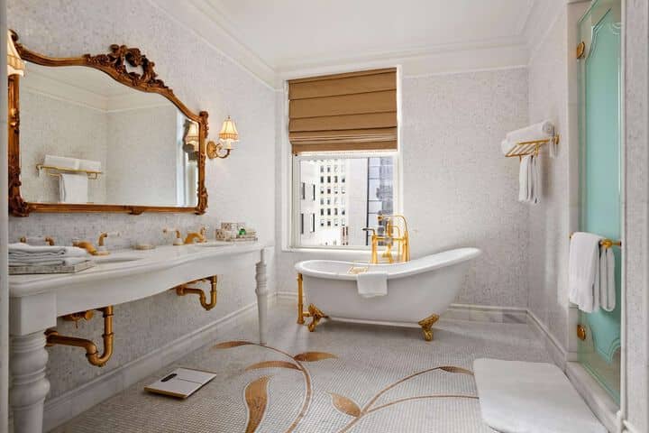 Room 35 of 108